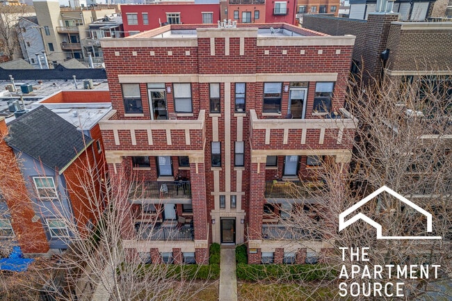 Building Photo - 3231 N Kenmore Ave