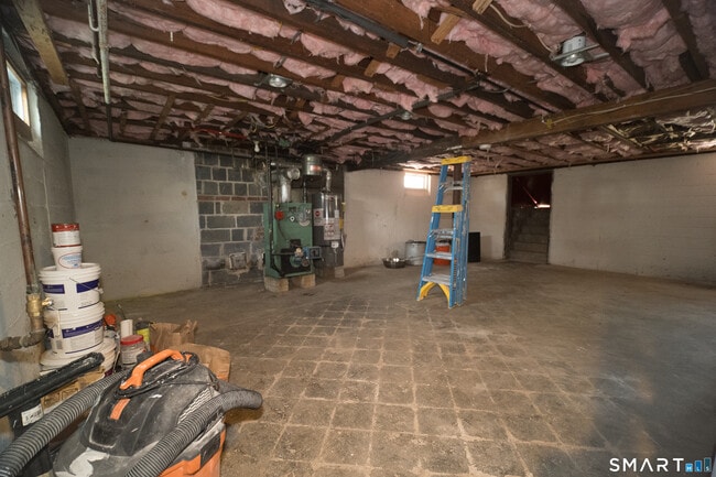 Building Photo - 113 Clark St