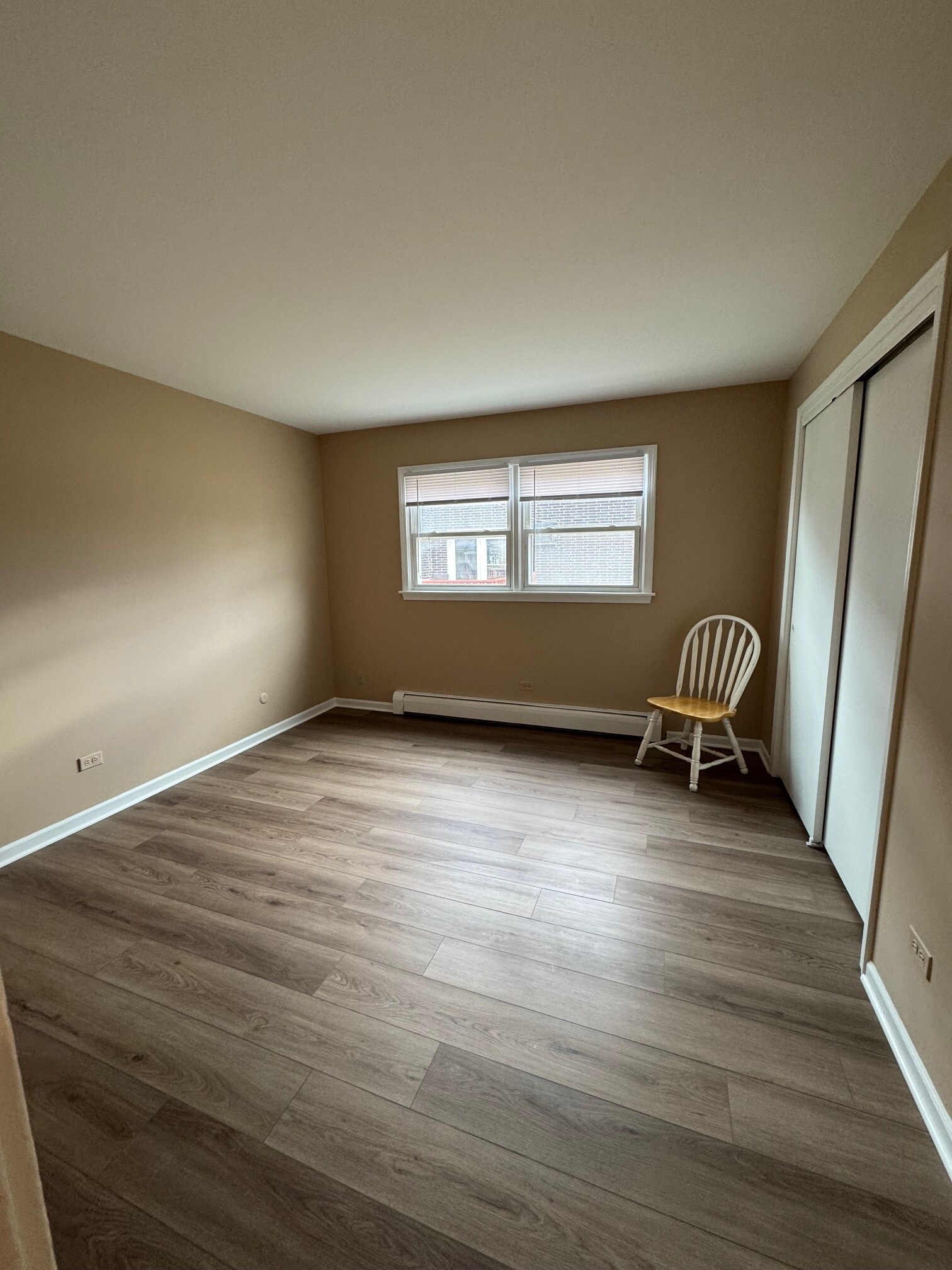 Building Photo - 9731 S 90th Ave