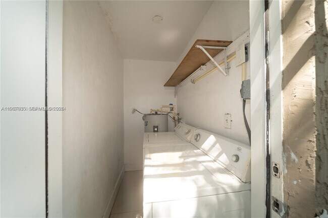 Building Photo - 5545 NW 3rd Ave