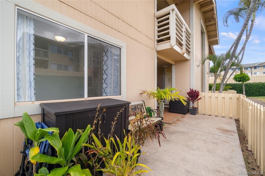 Building Photo - 94-526 Kupuohi St