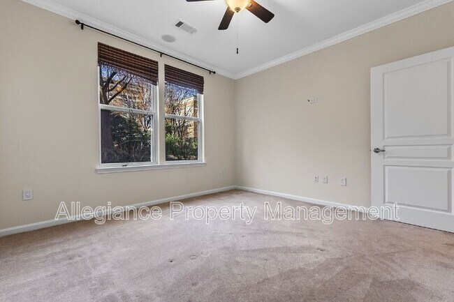 Building Photo - 12000 Market St