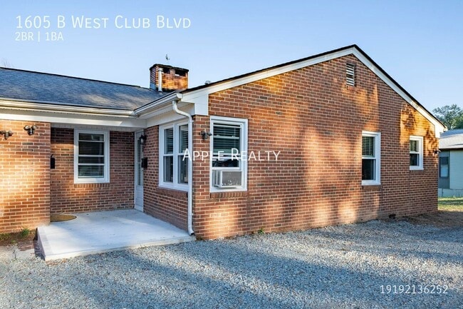 Building Photo - 1605 W Club Blvd
