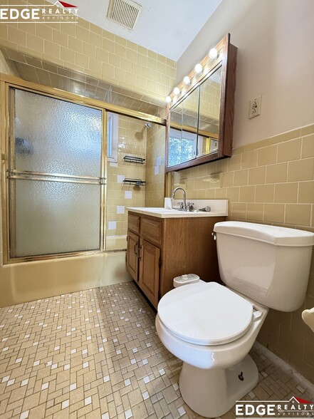 Building Photo - 53 Beechcroft St