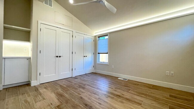 Building Photo - 2BD/2BA Sunnyvale Modern Home Near Apple Campus