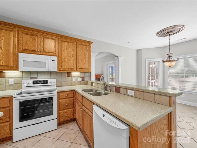 Building Photo - Gorgeous 3 Bed/2 Bath Home for Rent