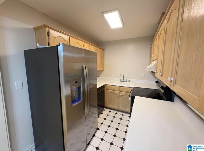 Building Photo - 3101 Lorna Rd