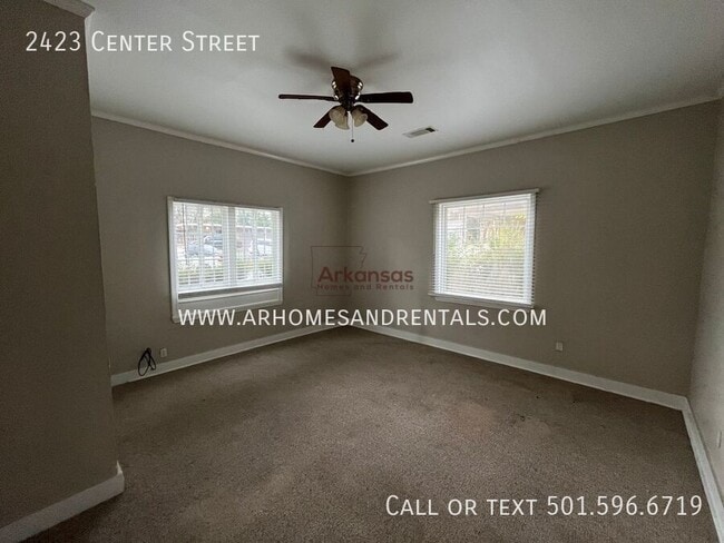 Building Photo - 2423 Center St