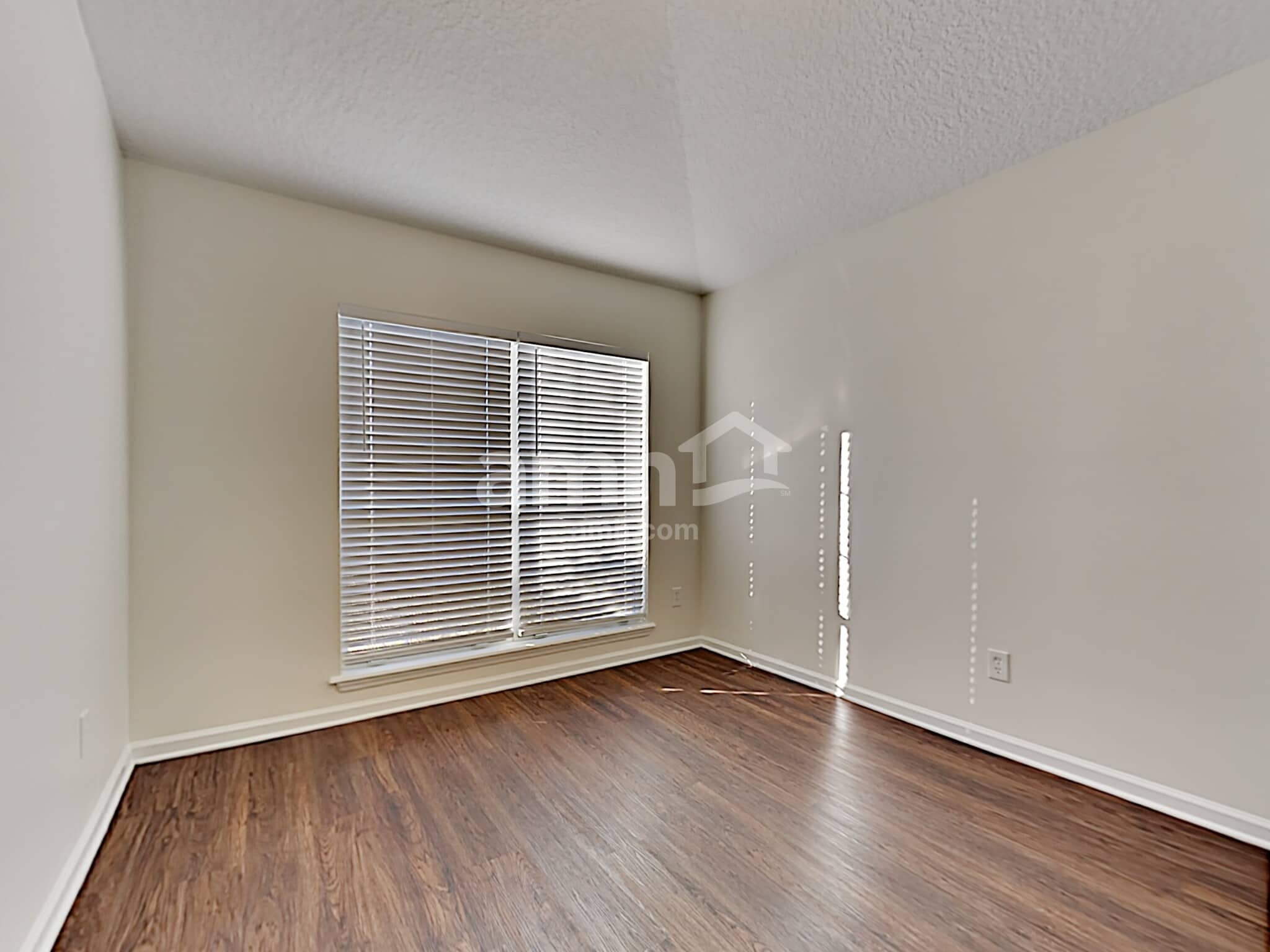 Building Photo - 656 Hampton Downs Ct