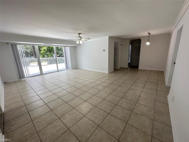 Building Photo - 2 br, 2 bath Condo - 2841 N Ocean Blvd Apt...