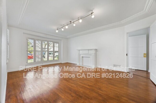Building Photo - 1534 S Hayworth Ave