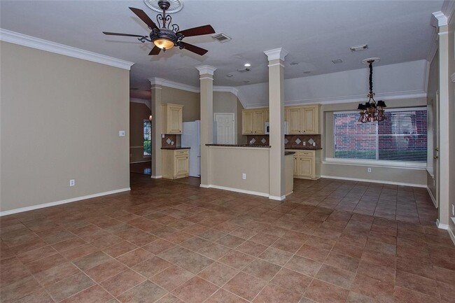 Building Photo - 7718 Trophy Pl Dr