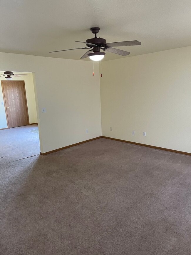 Building Photo - 16878 Hurricane Ln