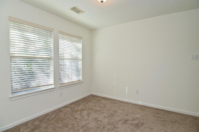 Building Photo - 5203 Brinkman Ct