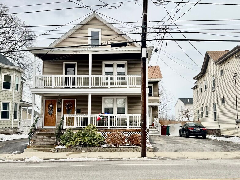 Primary Photo - 328 Stevens St