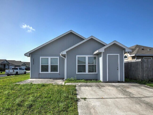 Building Photo - 3635 WL Breeding Dr
