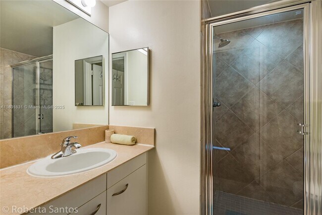 Building Photo - 2080 S Ocean Dr