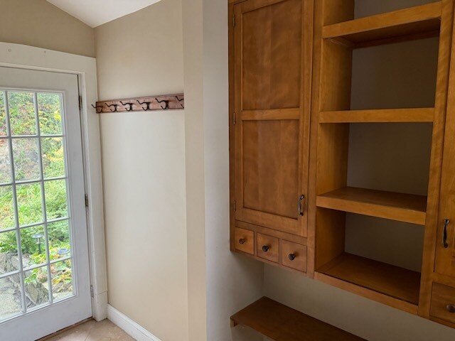 Building Photo - 106 Rockland St