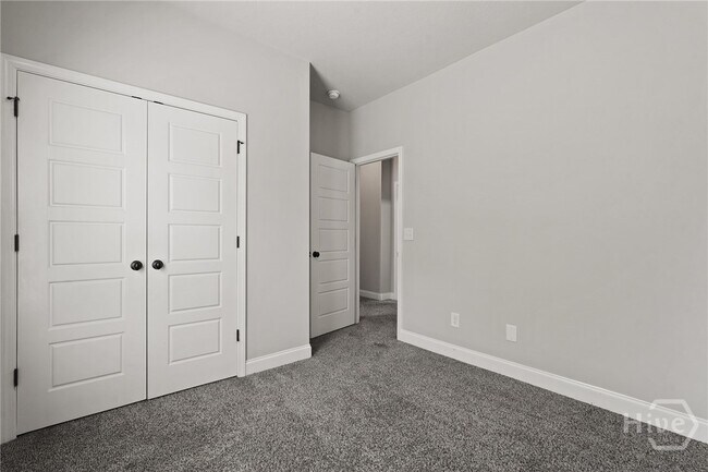 Building Photo - 606 Trellis Square