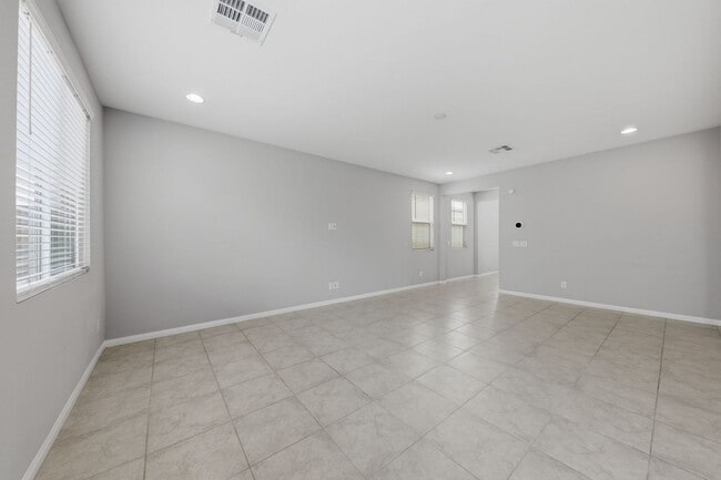 Building Photo - Southwest Gem! 3BR + Loft, Smart Home, Low-Maintenance Paver Patio