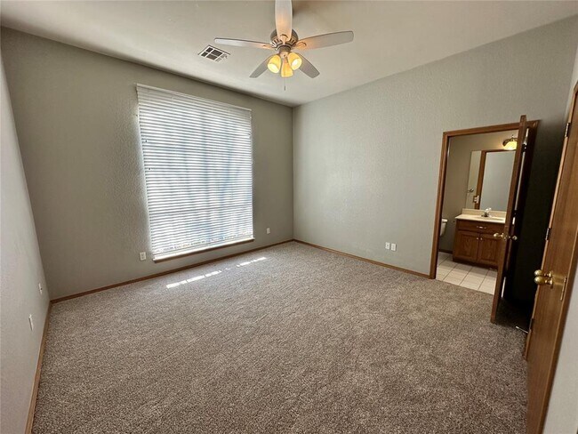 Building Photo - 1819 Duckhawk Ct