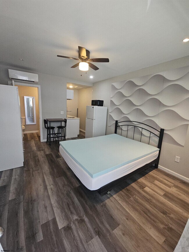 Building Photo - 3501 Pacific Ave