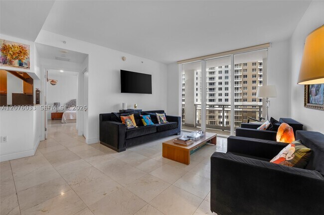 Building Photo - 901 Brickell Key Blvd