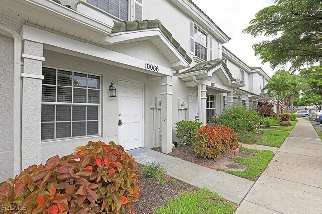 Building Photo - 10066 Poppy Hill Dr