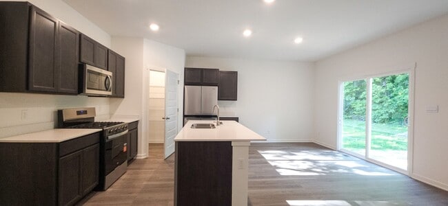 Building Photo - 4203 Viceroy St