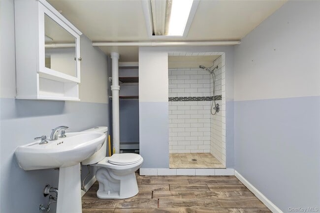 Building Photo - 355 1st St