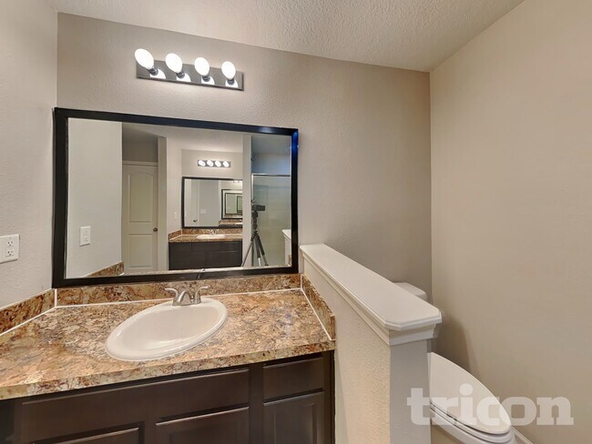 Building Photo - 3266 Hidden Meadows Ct