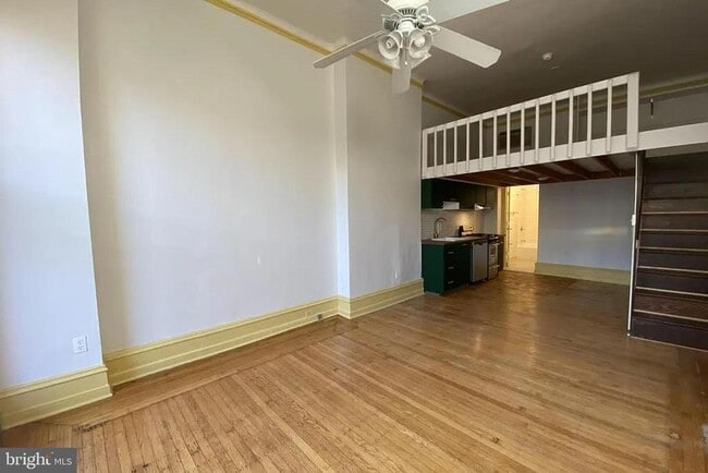 Building Photo - 2107 Green St