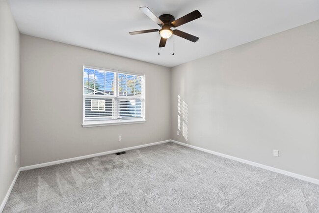 Building Photo - 2BR/2.5BA Townhouse For Rent in Houston Acres with first month 1/2 off!