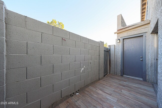 Building Photo - 19601 N 7th St