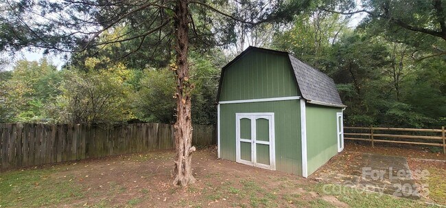 Building Photo - 2309 Ivy Run Dr