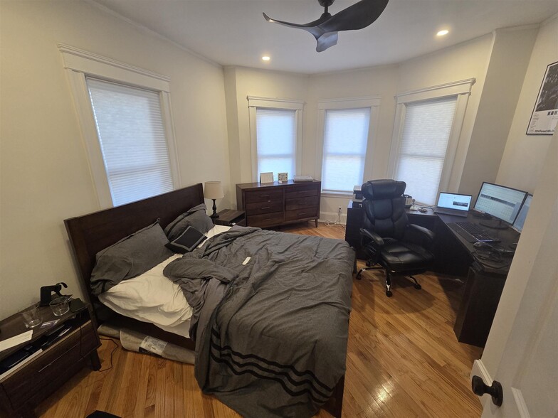 Building Photo - 125 Liberty Rd