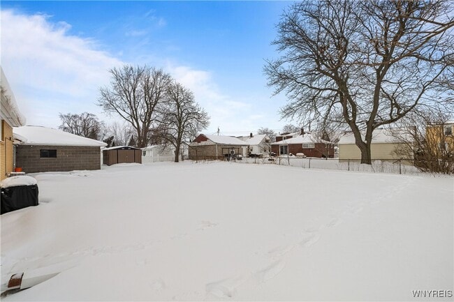 Building Photo - 133 Halstead Ave