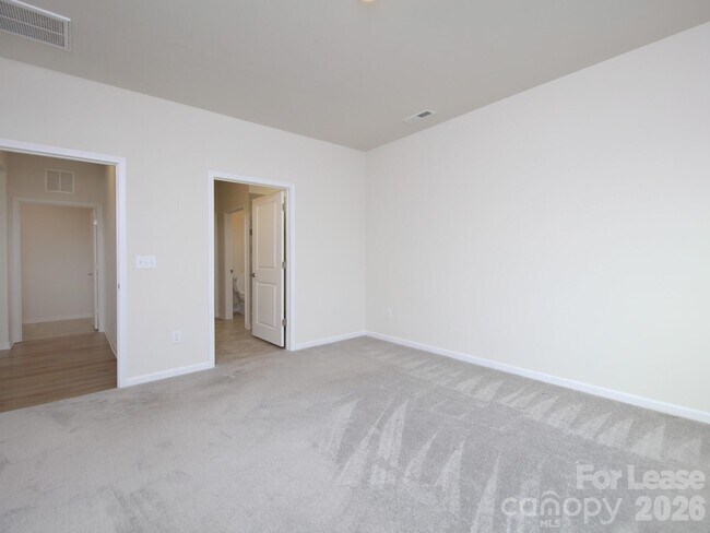 Building Photo - 161 White Apple Wy