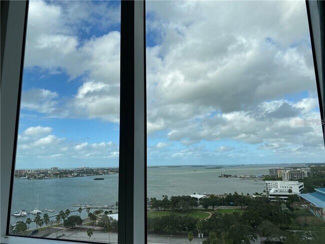 Building Photo - 331 Cleveland St