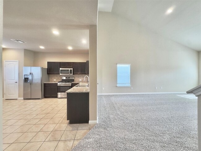 Building Photo - 1521 Maier Dr