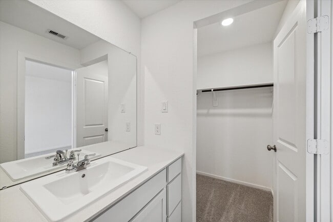 Building Photo - 18246 Via Aurelia Dr