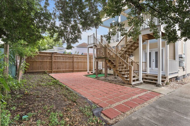 Building Photo - 4th Gretna street