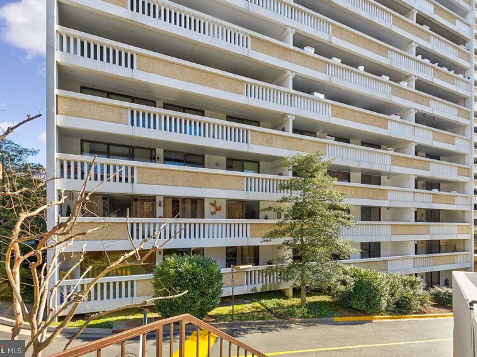 Building Photo - 6101 Edsall Rd