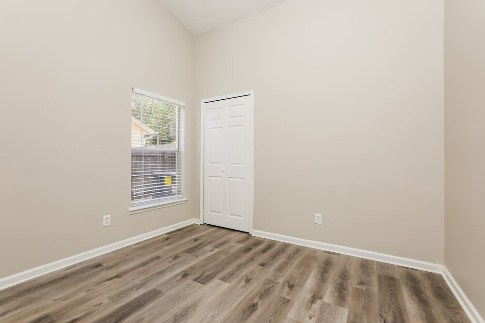 Building Photo - 371 Snowshoe Ct