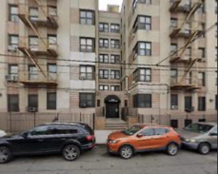 Building Photo - 1200 Woodycrest Ave