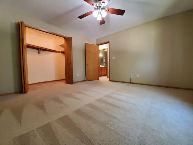 Building Photo - 4434 4th St NW