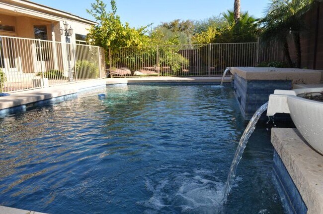 Primary Photo - 1223 W Weatherby Way