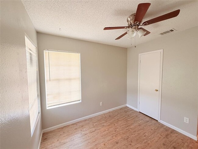 Building Photo - 14200 Sussman Ct