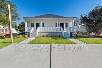 Building Photo - 24 Jones St