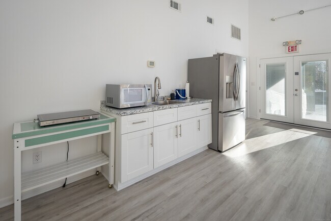 Building Photo - 123 Old Belden Hill Rd